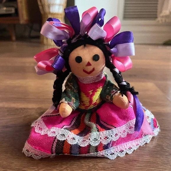 Mexican Doll - Picture 3 of 9